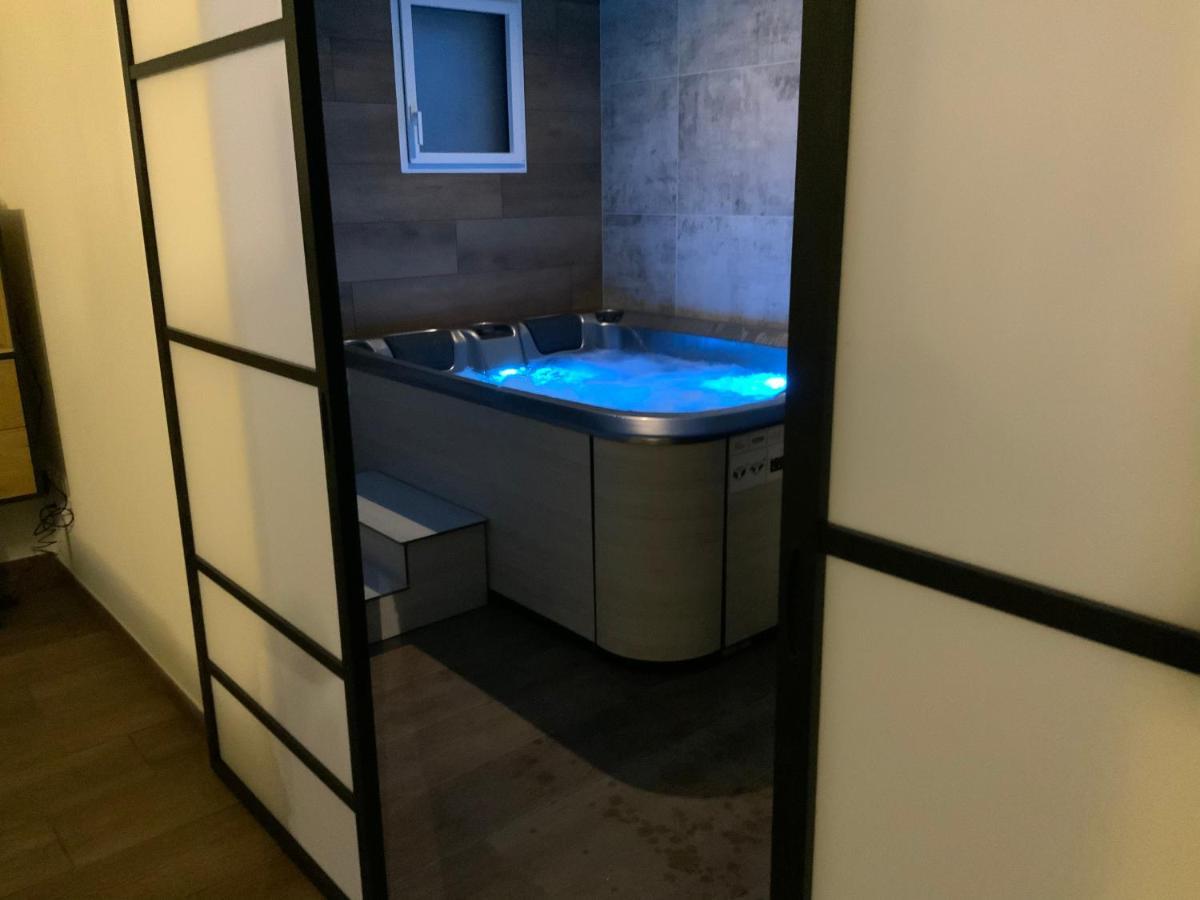 2 A 2 Hotel Montelimar Bagian luar foto