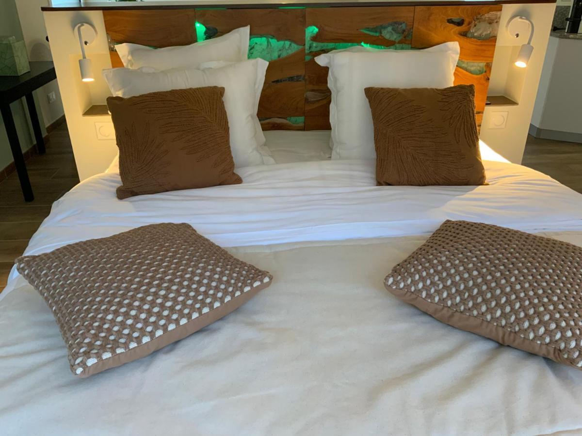 2 A 2 Hotel Montelimar Bagian luar foto